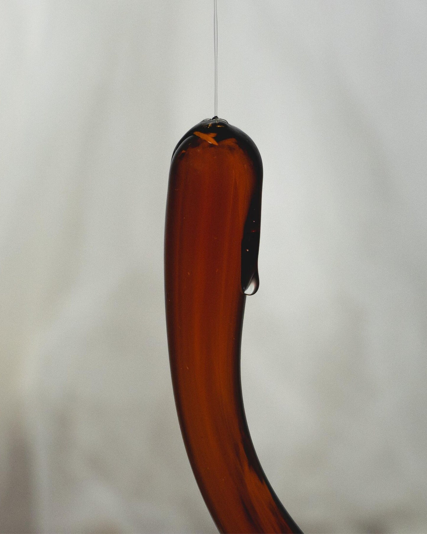 Amber - hondgjørd glasdilda